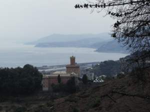 Xtrallusion photo library of independent, self-guided walking and sightseeing holidays in Italy. Pictures, images, photos and photographs taken along the way of this 1-day walking itinerary, to give you a visual impression of the day's walk.